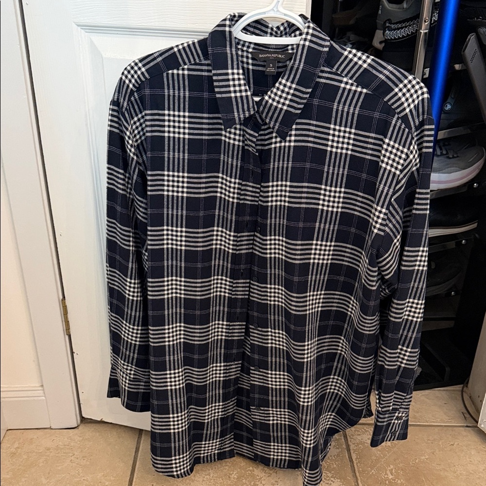 Banana republic flannel shirt - Picture 3 of 4
